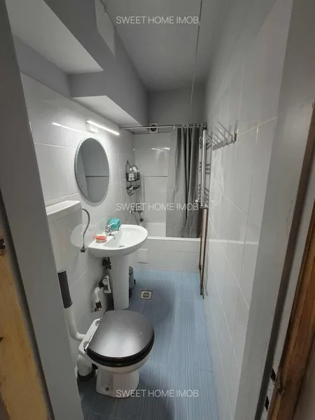 Calea Calarasi, Hala Traian,