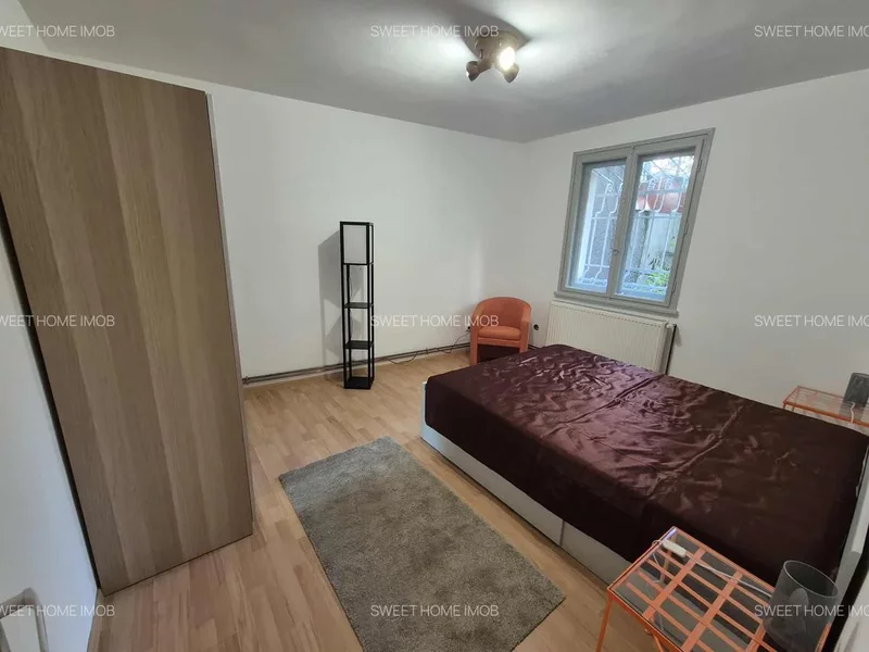 Calea Calarasi, Hala Traian,